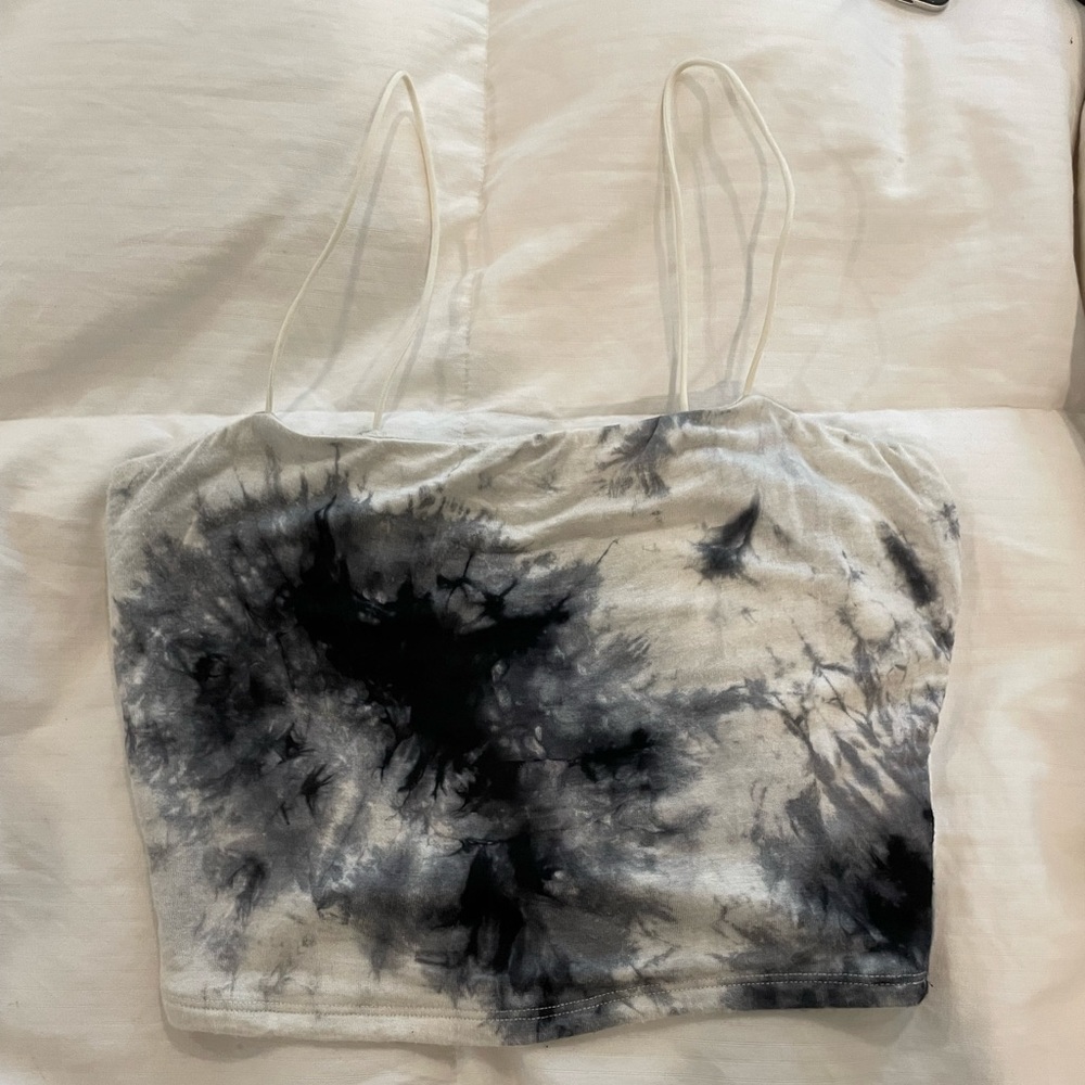 Black and white tye dye cropped tank
